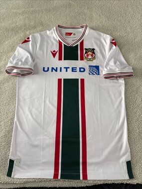AFC Wrexham 🏴󠁧󠁢󠁷󠁬󠁳󠁿 2023-24 Macron Player Edition Jersey